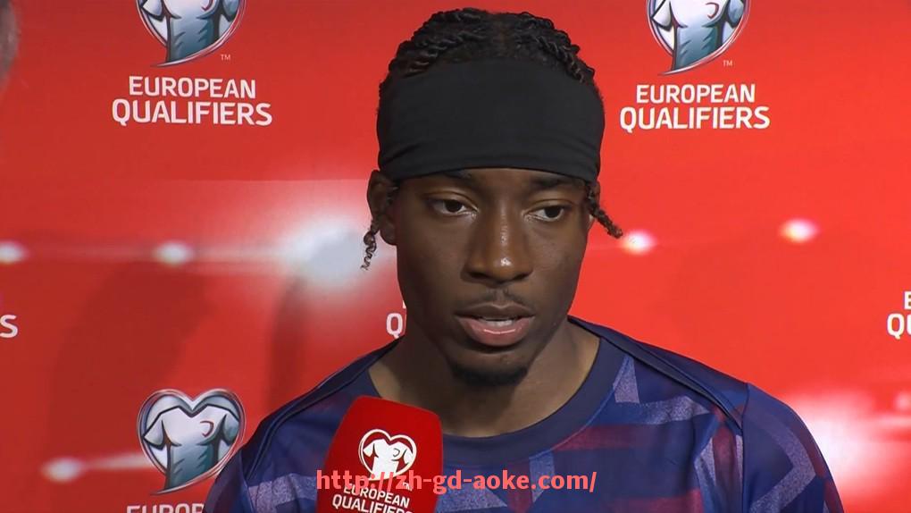 澳客足彩-英超橄榄球员跨界故事及体育多样性发展